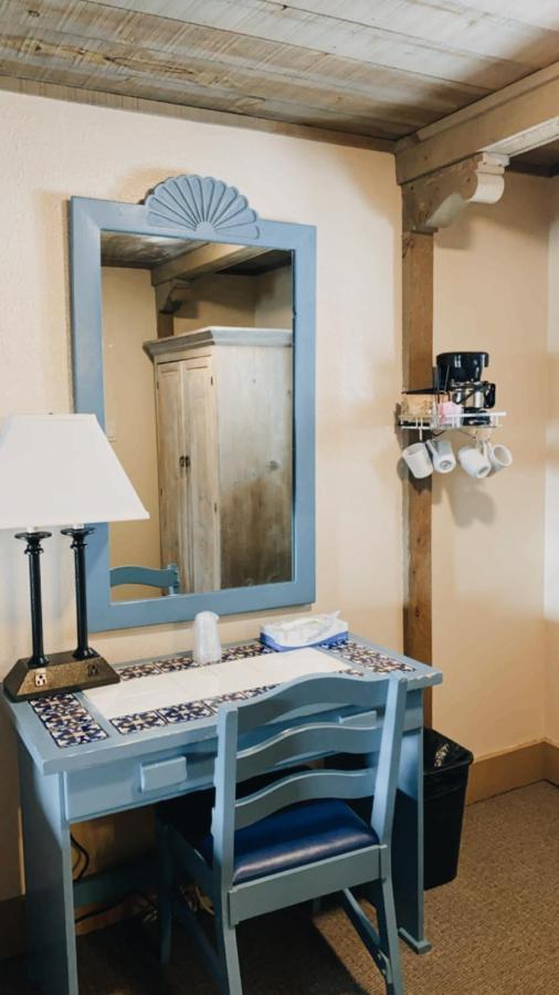 Chama Trails Motel Bagian luar foto