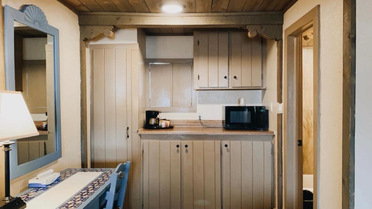 Chama Trails Motel Bagian luar foto
