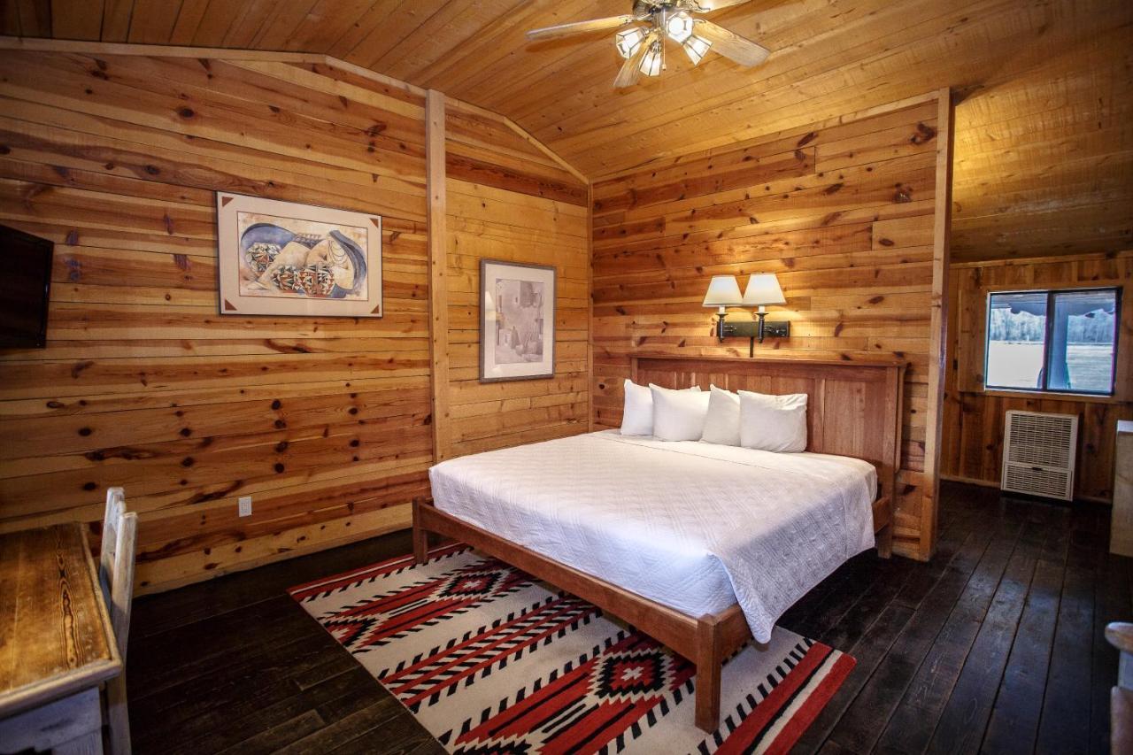 Chama Trails Motel Bagian luar foto