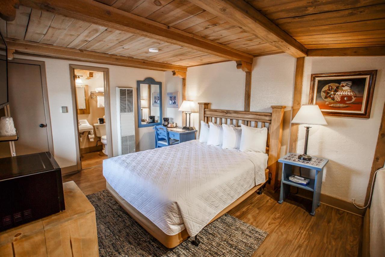 Chama Trails Motel Bagian luar foto